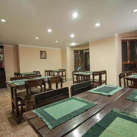 Hotel Candle Inn Pokhara Exterior photo