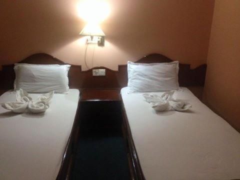 Hotel Candle Inn Pokhara Exterior photo